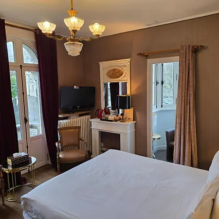 Frühstückspension Le Castel 4*