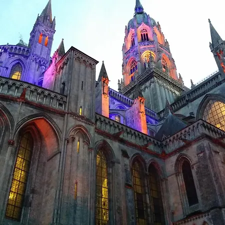 Le Castel Frühstückspension 4*