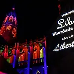 Le Castel Bed & Breakfast