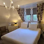 Le Castel B&B 4*