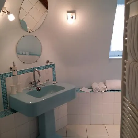 Le Castel Bed & Breakfast Bayeux