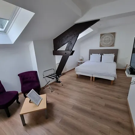 Le Castel Oda ve Kahvaltı