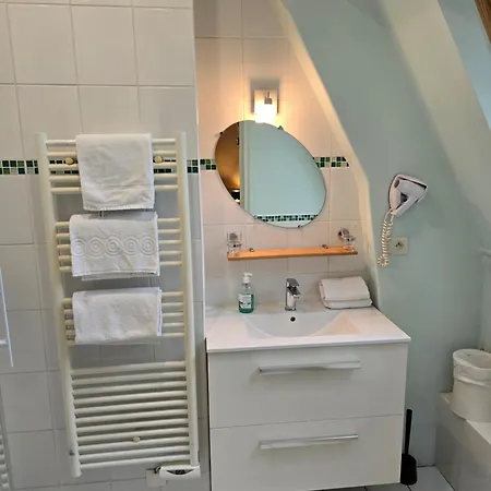 Le Castel Bed & Breakfast Bayeux