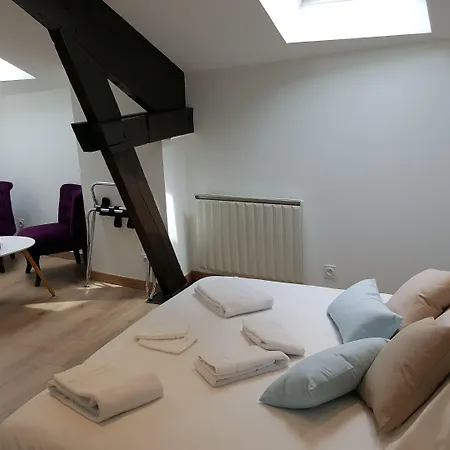Le Castel 3* Bayeux