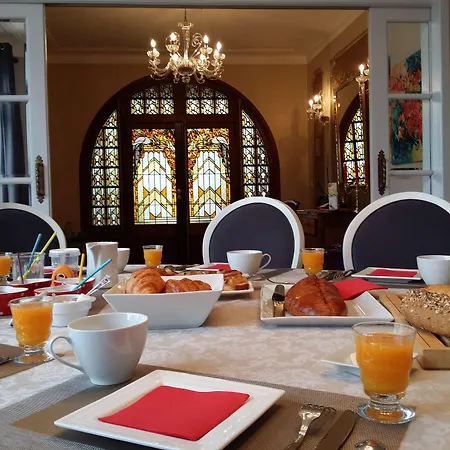 Le Castel 3* Bayeux