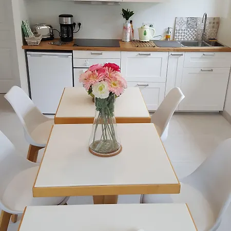 Le Castel Bed & Breakfast Bayeux