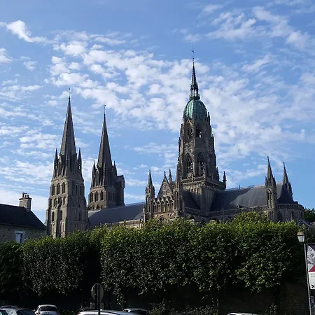 Le Castel 3*