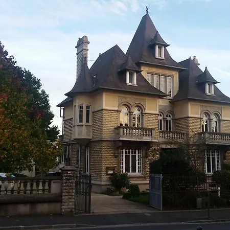 Le Castel 3* Bayeux
