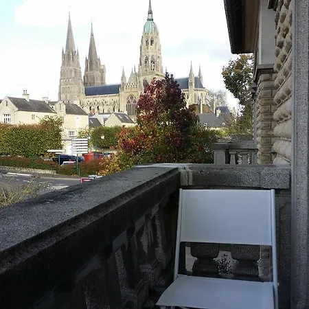 Le Castel Bed & Breakfast Bayeux