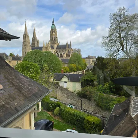 Le Castel Bed & Breakfast Bayeux