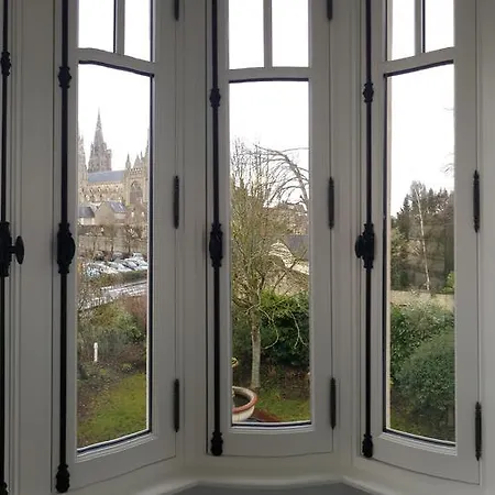 Le Castel Bed & Breakfast 2*