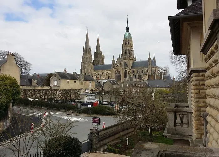 Le Castel Frühstückspension 4*