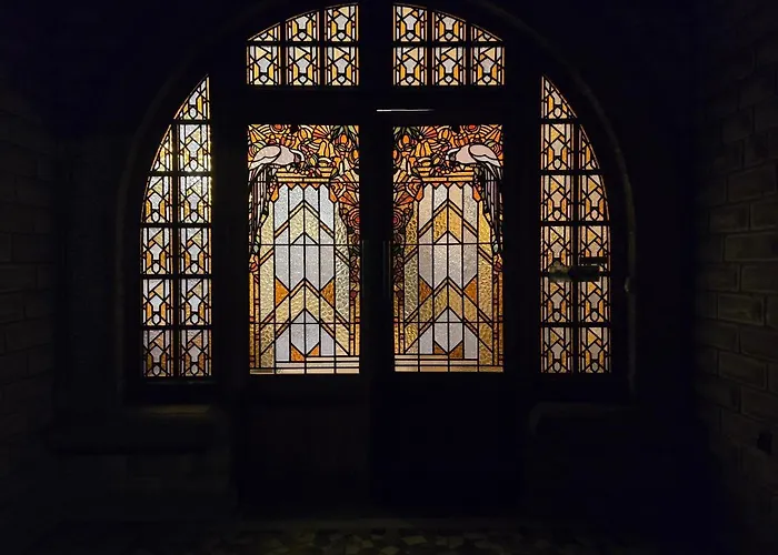 Le Castel Bed & Breakfast 4*