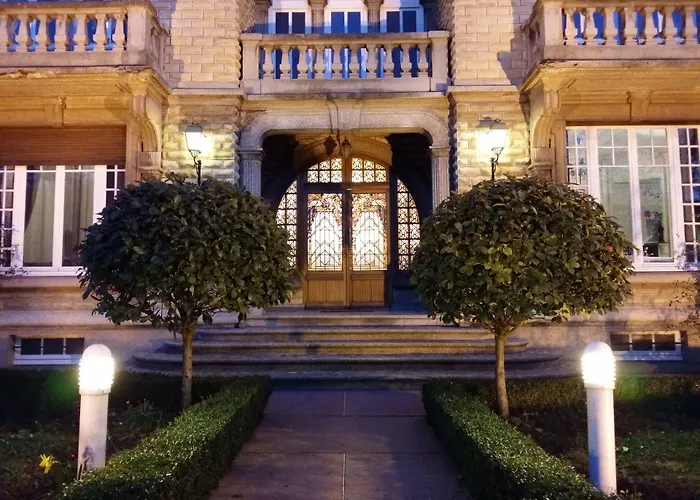 Le Castel Bed & Breakfast 4*